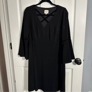 Beyond by Ashley Graham women's size 14W‎ black bell sleeve dress, velvet trim